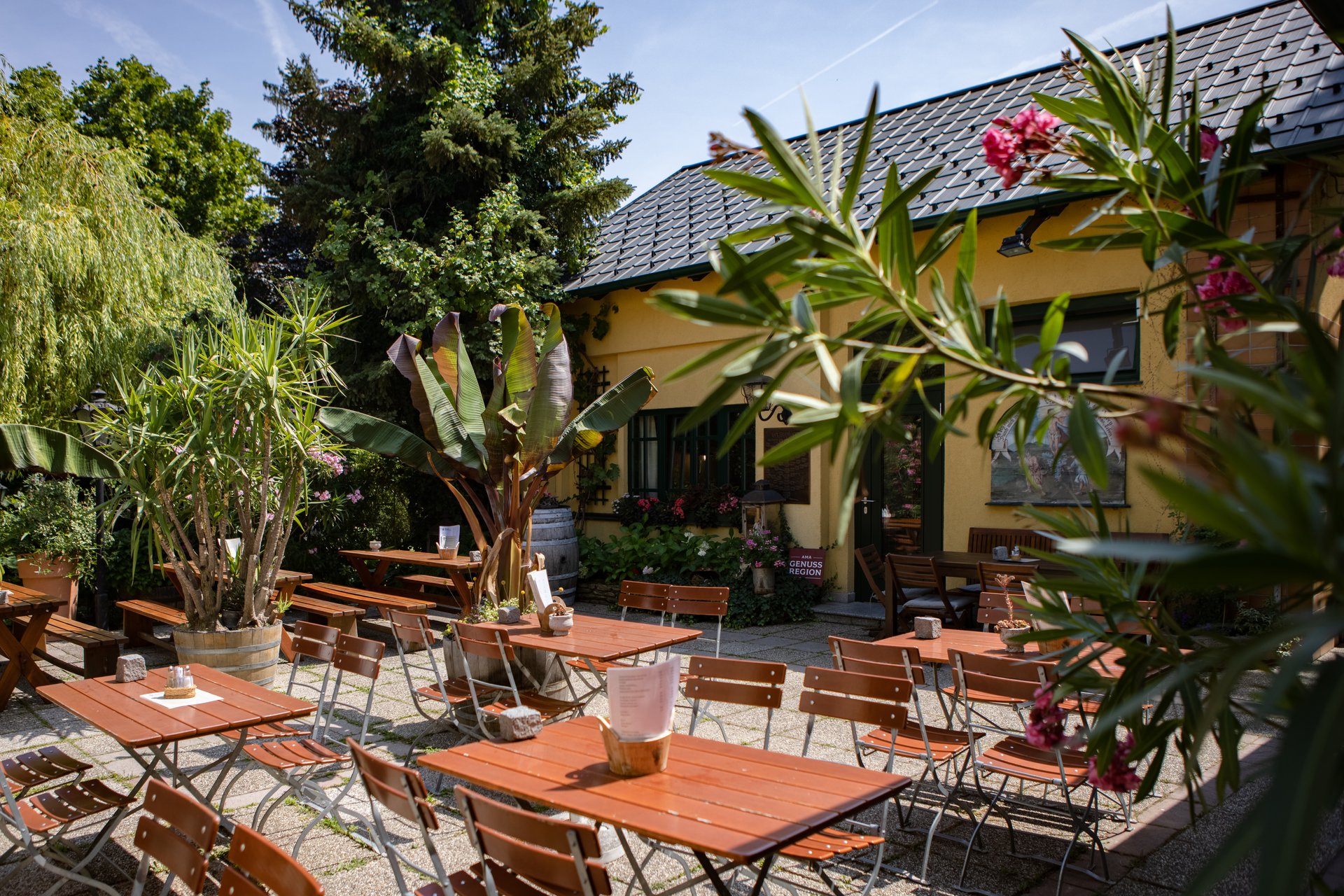 Heuriger Steinklammer Gastgarten